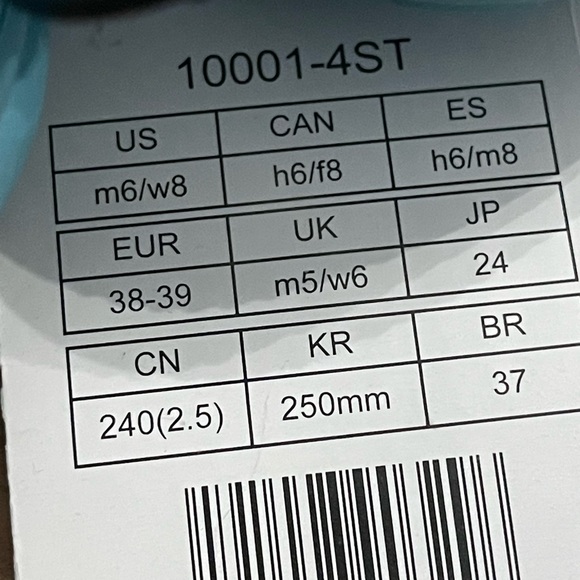 Crocs Women's Classic Clogs With Resin Charms SZ Woman’s  8 NEW - Picture 6 of 7